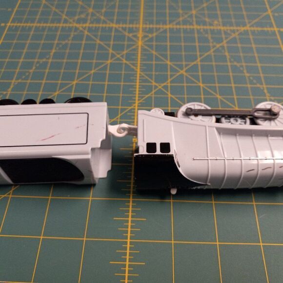 TOMY Train Spencer and Tender w/ (4) pieces  Straight Track Battery Operated - Picture 5 of 6